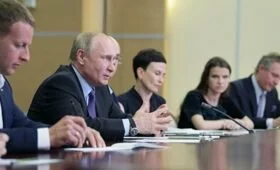Путин пообещал избегать «излишней бюрократии» при открытии научных центров